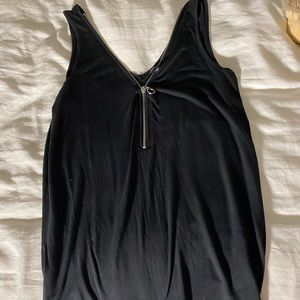 Black tank top!
